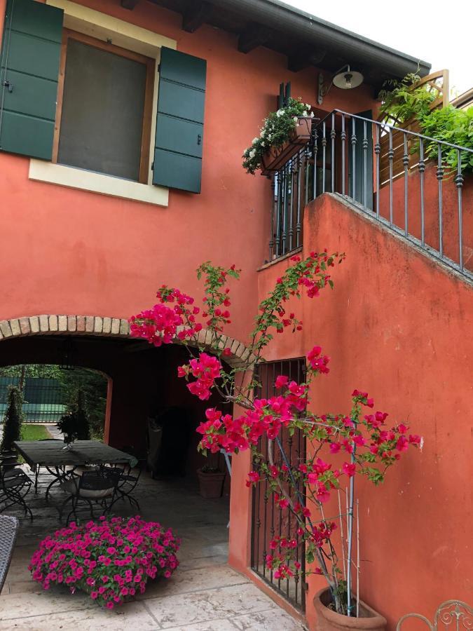 Relais Corte Bercelli Valeggio sul Mincio Esterno foto