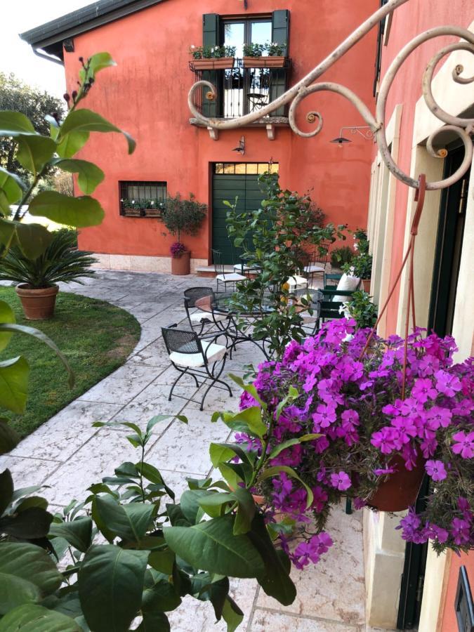 Relais Corte Bercelli Valeggio sul Mincio Esterno foto